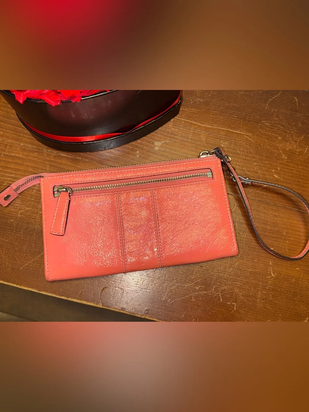 Coach Coral Patent Leather Wristlet Wallet Zip Around Clutch Organizer EUC